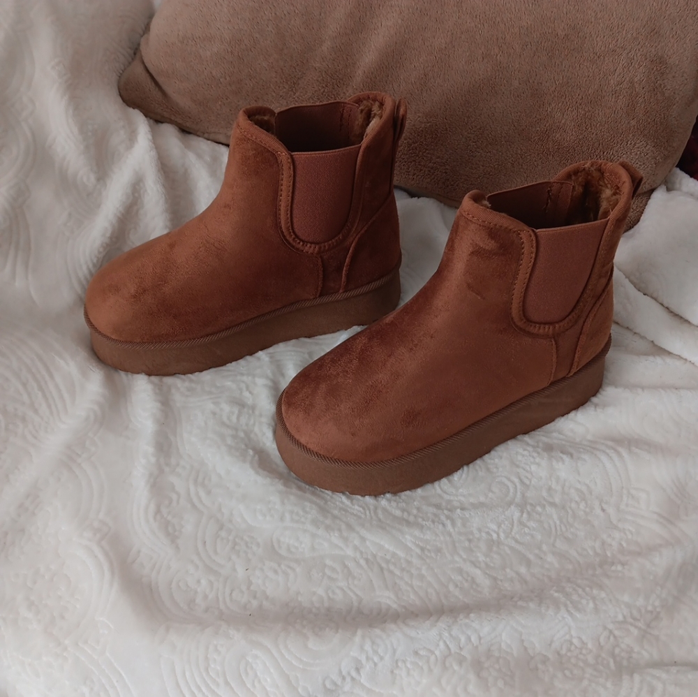 Platform booties - Picture 5 of 5